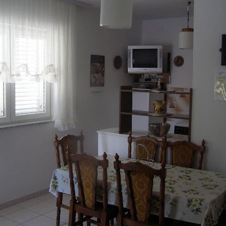 Apartments Rovis Tar-Vabriga Екстер'єр фото